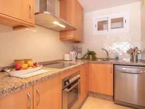 24026191-Appartement-4-Marbella-300x225-4