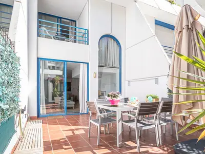 Erdgeschosswohnung mit schönem andalusischem Innenhof