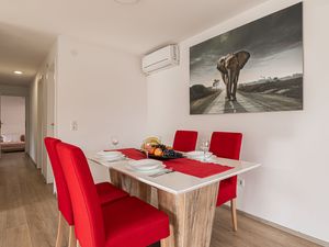 23887419-Appartement-5-Maribor-300x225-2