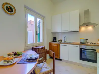 Küche und Essbereich