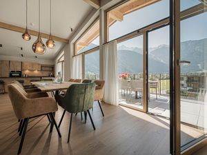 24017476-Appartement-10-Mayrhofen-300x225-3