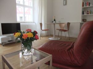 19548011-Appartement-2-Meersburg-300x225-4