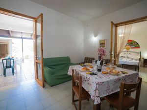 23993002-Appartement-6-Melendugno-300x225-4