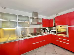 24039059-Appartement-6-Menaggio-300x225-5