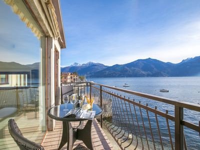 Apartment gemütlicher Balkon mit Blick auf Bellagio und Varenna