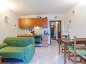 24039228-Appartement-2-Menaggio-300x225-5