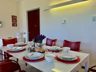 Küche und Essbereich