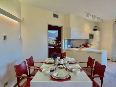 Küche und Essbereich