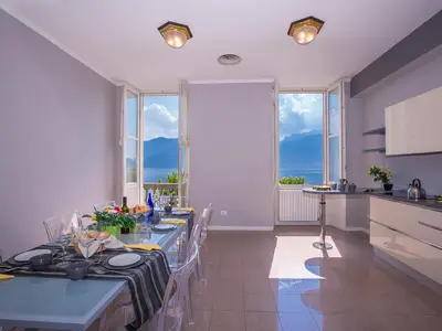 Küche und Essbereich