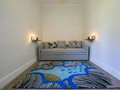 Schlafsofa (Schlafbereich für Studio)