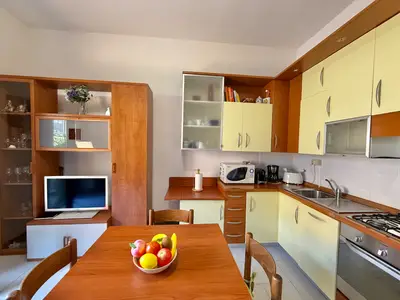 Küche und Essbereich