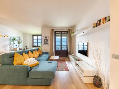 Schlafsofa (Schlafbereich für Studio)