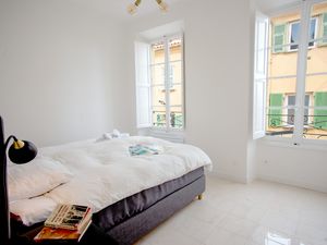 23996267-Appartement-4-Menton-300x225-5