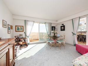 23993569-Appartement-4-Menton-300x225-5