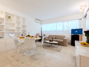 24045658-Appartement-4-Menton-300x225-3