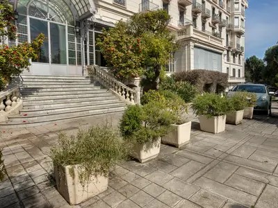 Gebäude