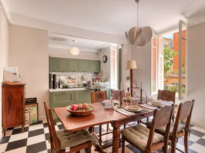 Küche und Essbereich