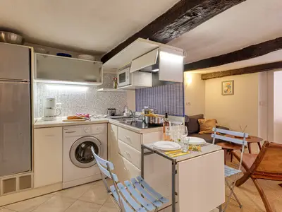 Küche und Essbereich