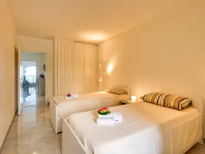 Zweites Schlafzimmer