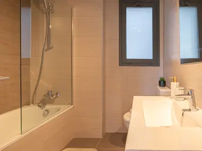 Badezimmer mit Badewanne
