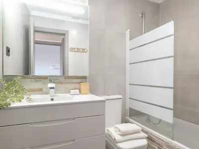 Badezimmer mit Badewanne