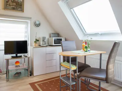 Photo, INSIDE, OUTSIDE