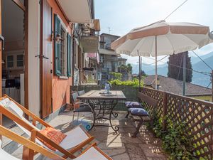 24039231-Appartement-4-Moltrasio-300x225-4