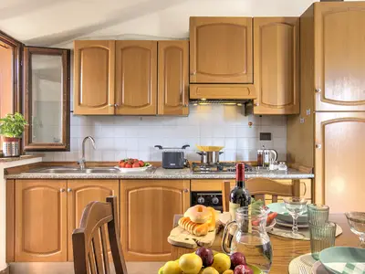 Küche und Essbereich