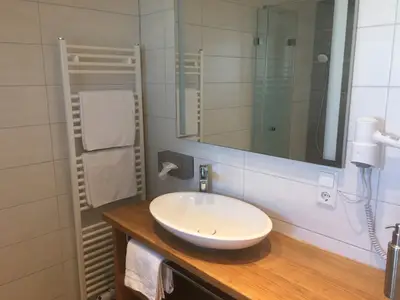 INSIDE, BATHROOM