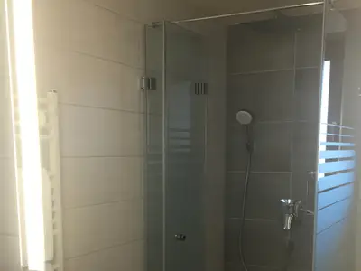 INSIDE, BATHROOM