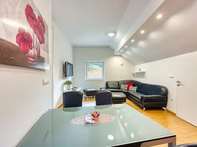 Wohn- und Esszimmer