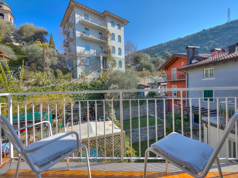 23707200-Appartement-6-Nago-Torbole-800x600-0