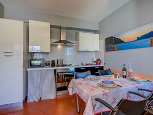 23980926-Appartement-4-Nago-Torbole-300x225-3