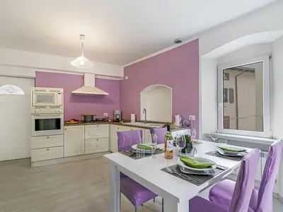 Küche und Essbereich