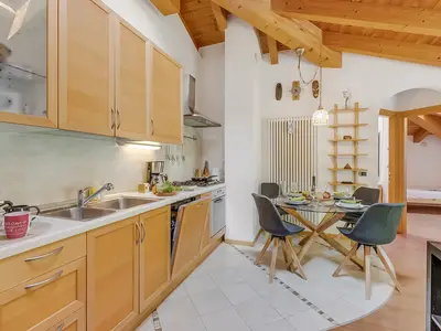 Küche und Essbereich