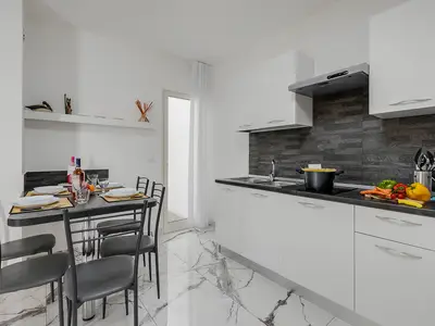 Küche und Essbereich