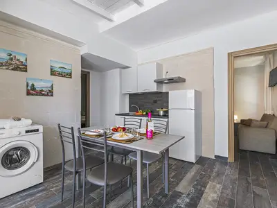 Küche und Essbereich