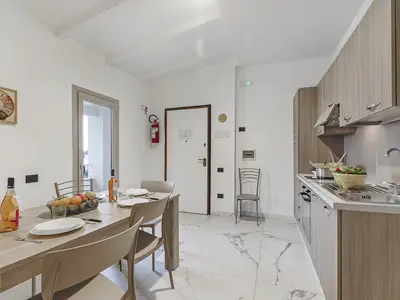 Küche und Essbereich