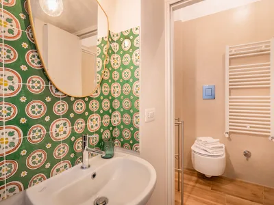 Zweites Badezimmer