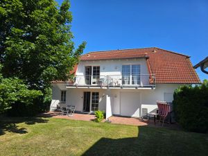 24025402-Appartement-5-Neddesitz auf Rügen-300x225-0