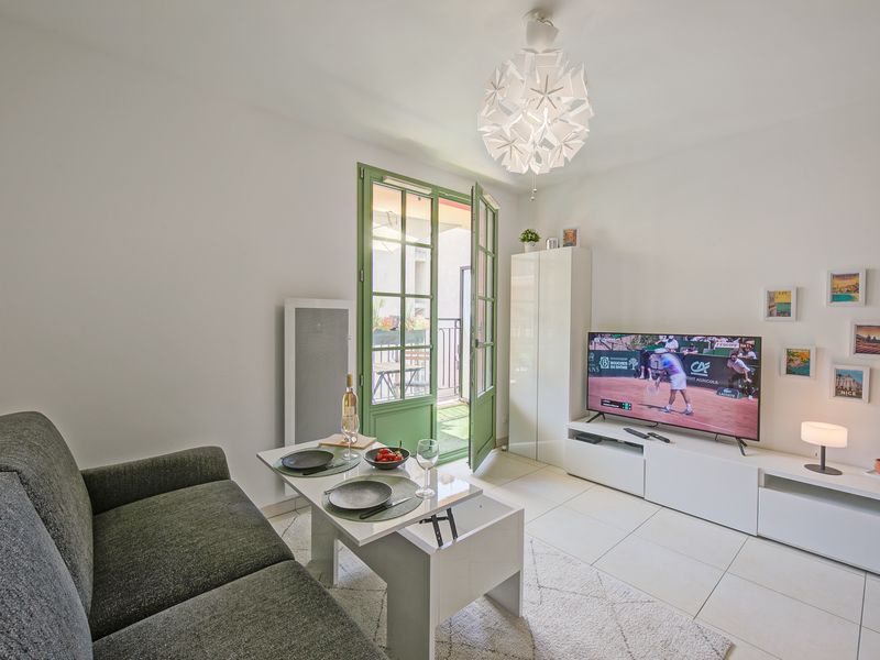 23708528-Appartement-2-Nizza-800x600-1