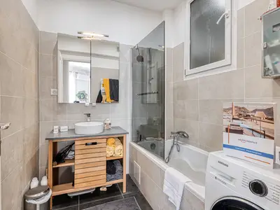 Badezimmer mit Badewanne