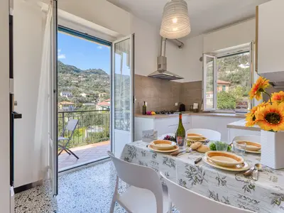 Küche und Essbereich