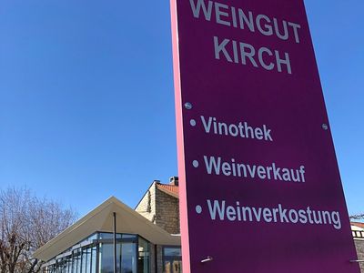 Unsere Vinothek im Weingut in Fahr am Main