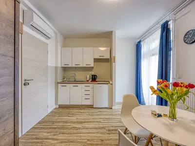 Küche und Essbereich