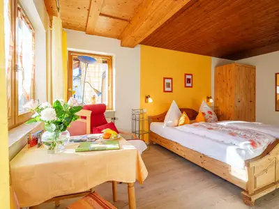 Photo, INSIDE, OUTSIDE