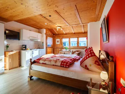 Photo, INSIDE, OUTSIDE