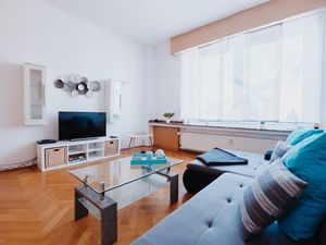 23466621-Appartement-5-Oberhausen-300x225-1