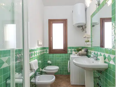 Badezimmer mit Dusche