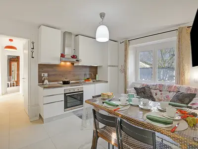 Küche und Essbereich